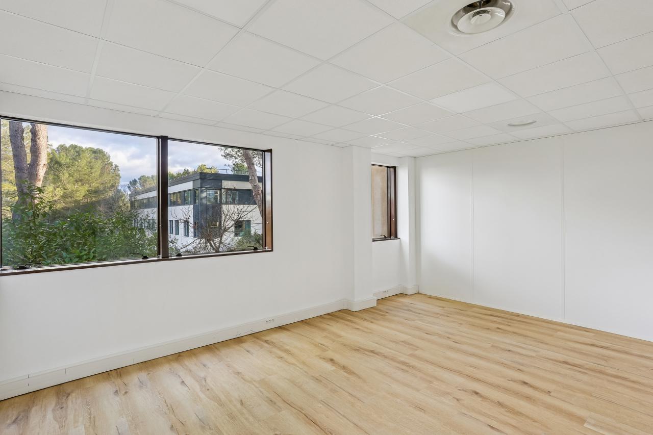 Location bureau Aix-en-Provence Bouches-du-Rhône OLBUR2115175 1