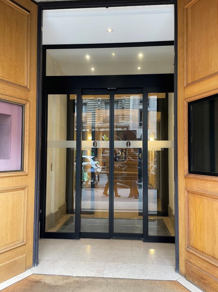 Location bureau Paris OLBUR2425735 1