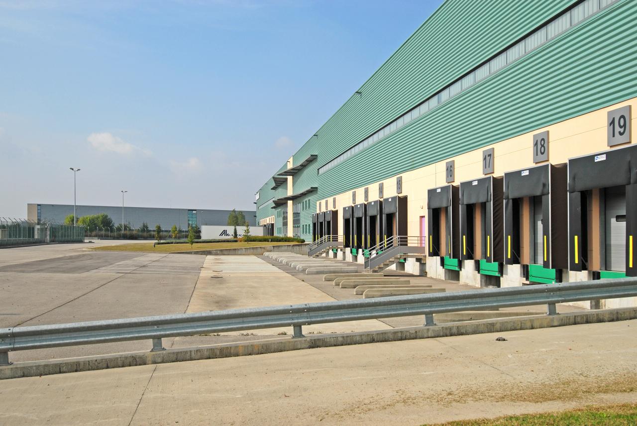 Location entrepôt classe a Saint-Vulbas Ain OLLOG2530077 1