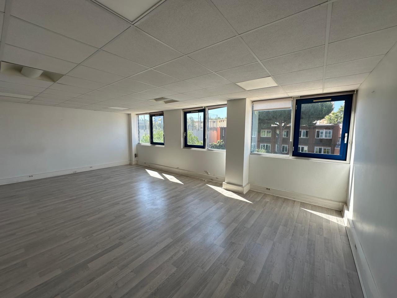 Location bureau Nice Alpes-Maritimes AOLBUR2424249_2 2