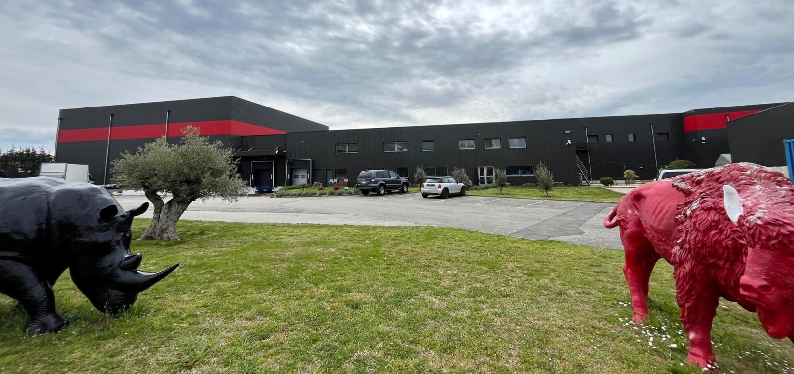 Vente local d'activité Saint-Étienne-de-Saint-Geoirs Isère OVACT2311727 1