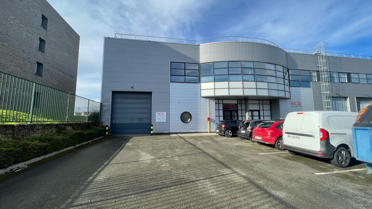 Location local d'activité Élancourt Yvelines OLACT2532460 1