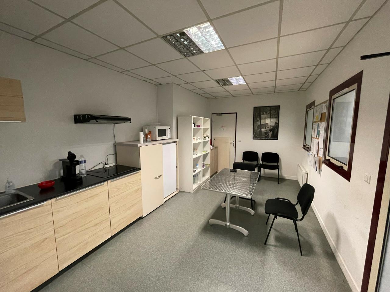 Location local d'activité Goussainville Val-d'Oise OLACT2202032 4