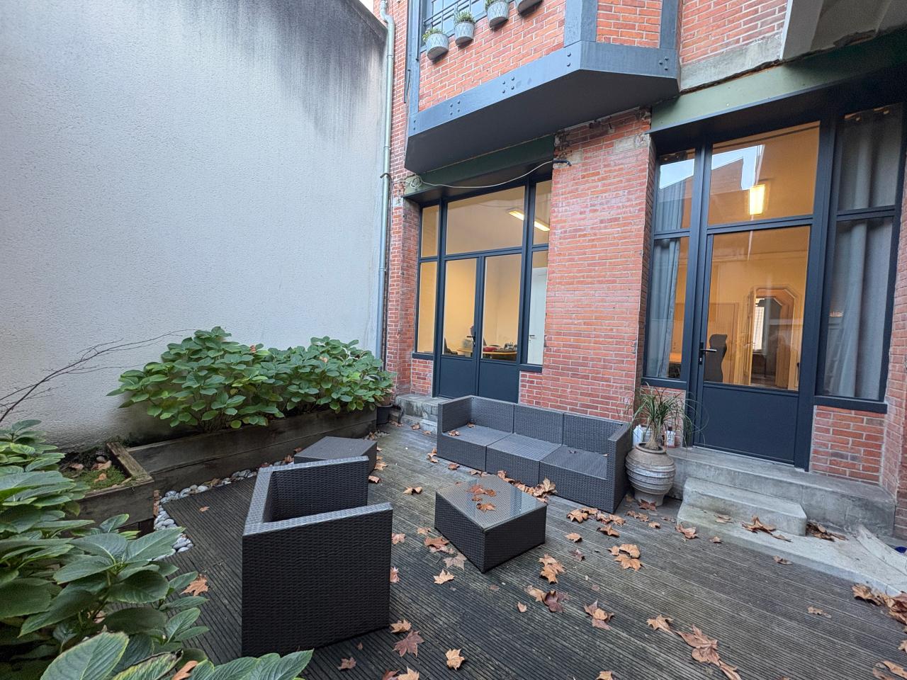 Location Bureau Tours OLBUR2537149