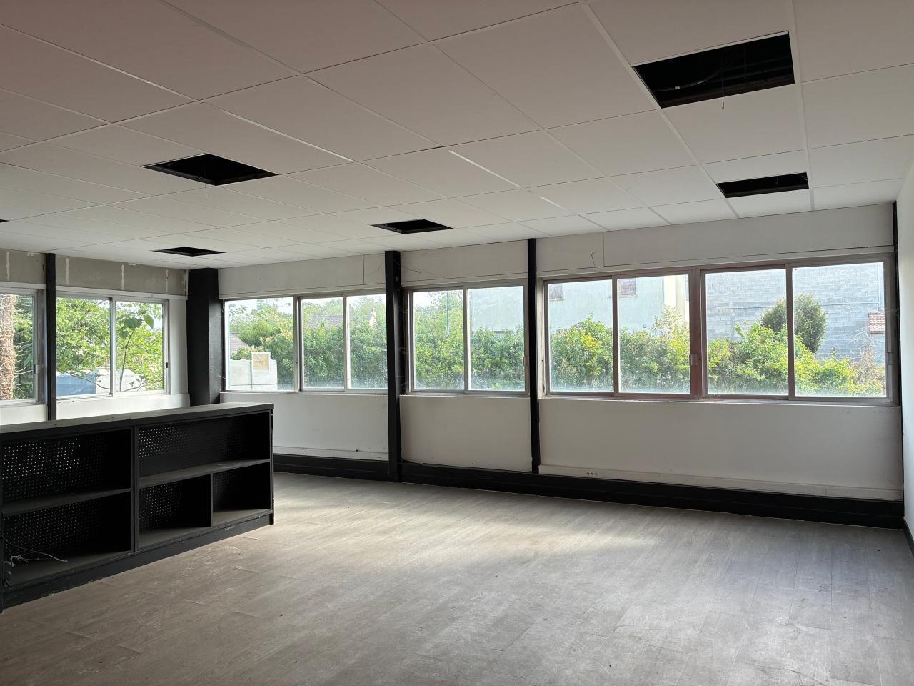 Location Local d'activité Saint-Ouen-l'Aumône OLACT2641084