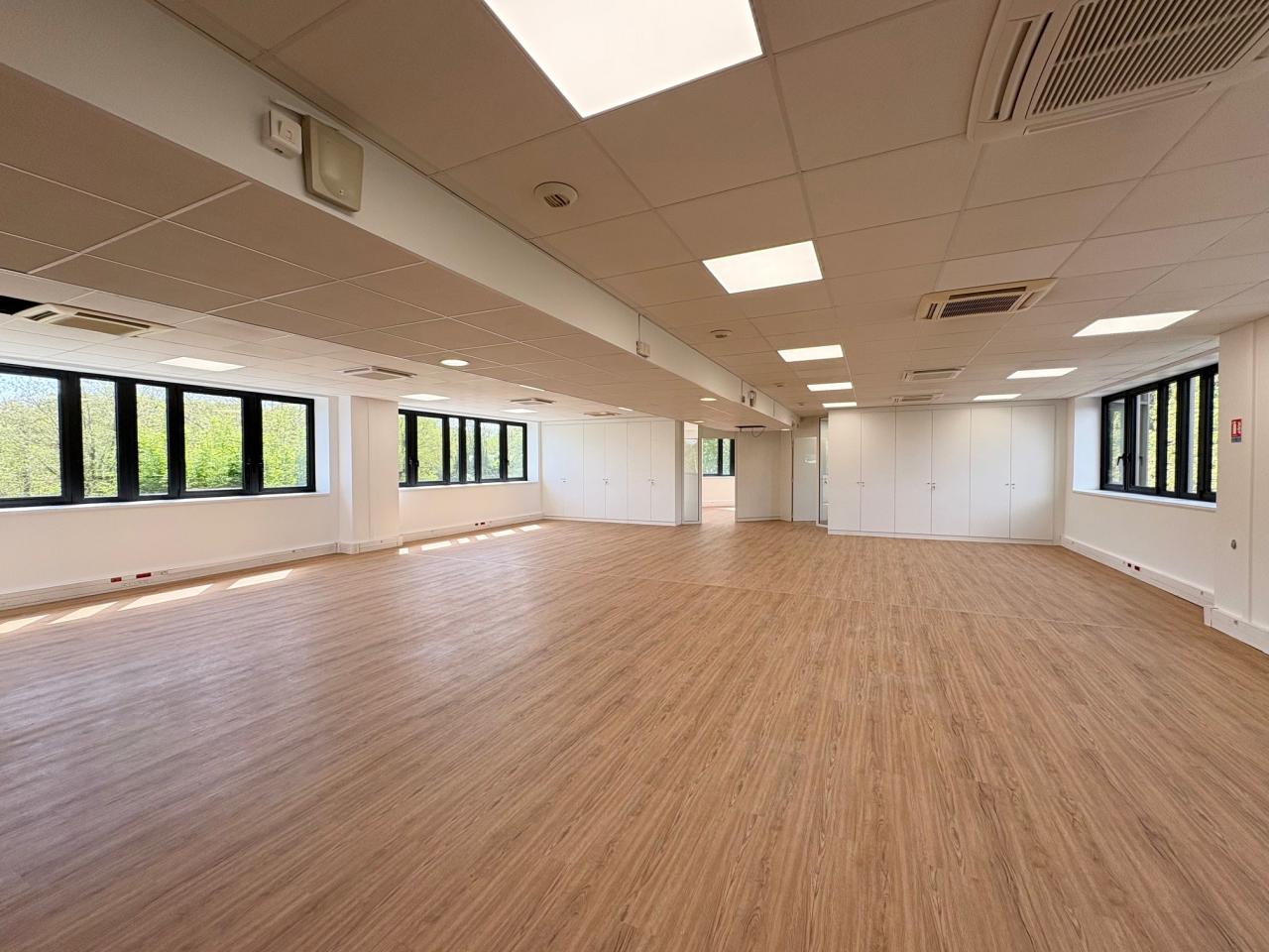 Location Bureau Montigny-le-Bretonneux Yvelines OLBUR2104405