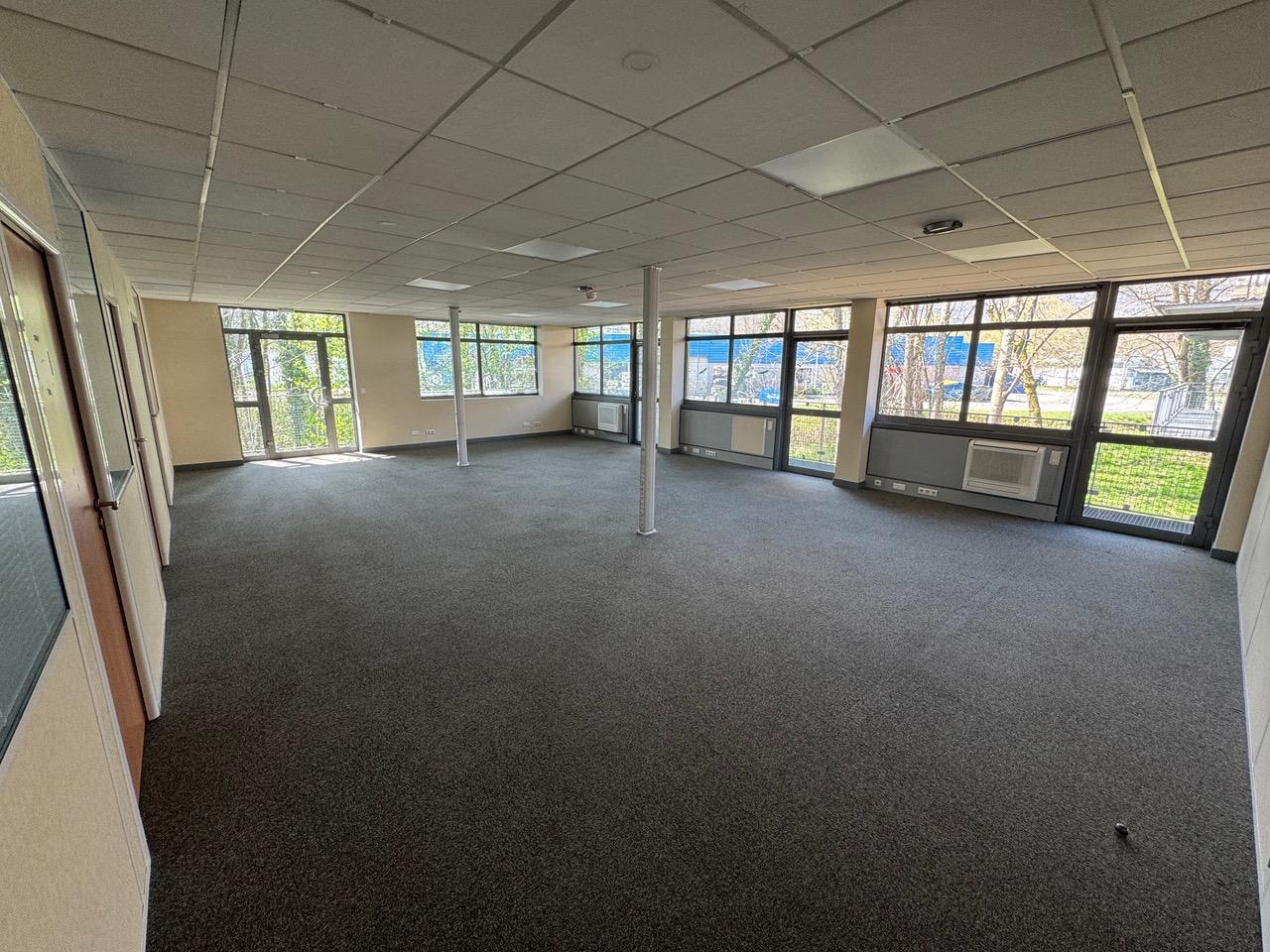 Location Bureau Le Bourget-du-Lac OLBUR2425848