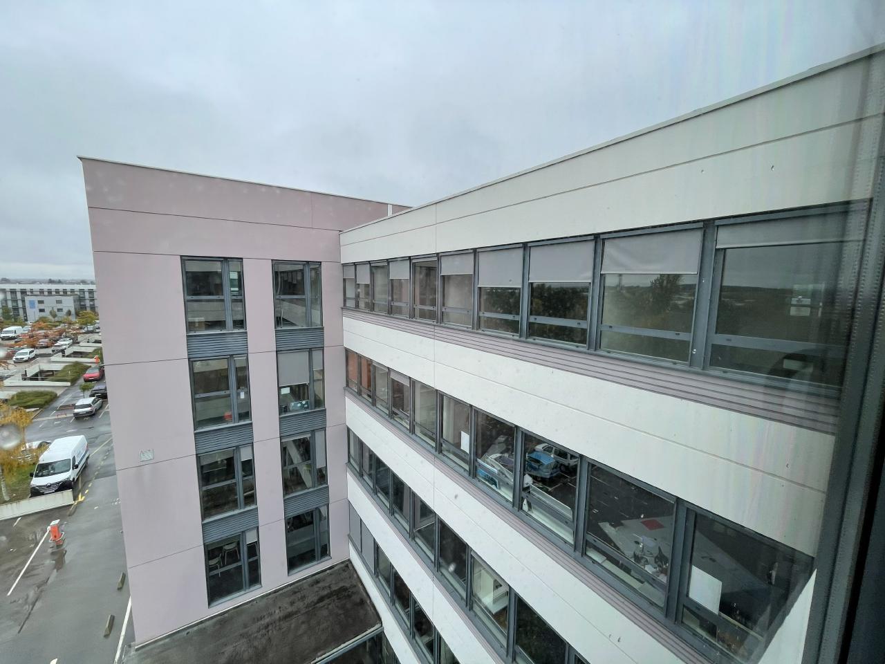 Location Bureau Tours OLBUR2311847