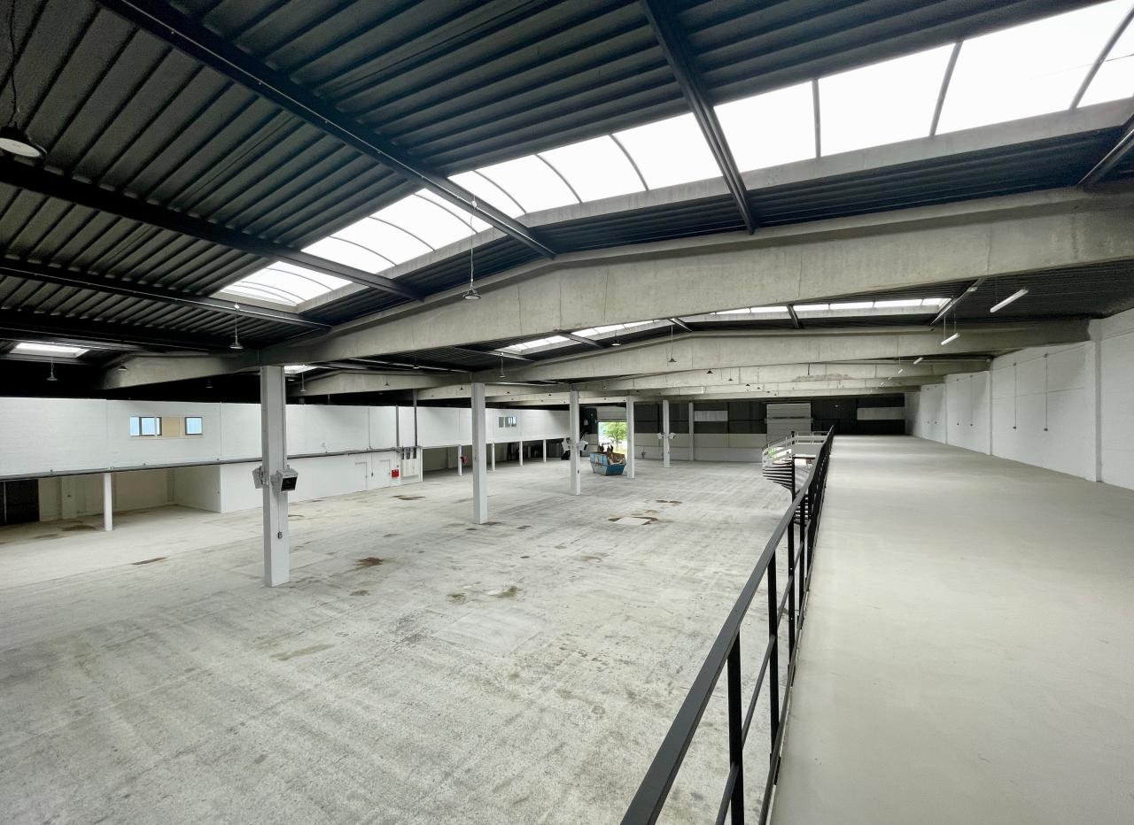 Local d'activité Saint-Ouen-l'Aumône 2753m² Location Local d'activité Saint-Ouen-l'Aumône OLACT2638689