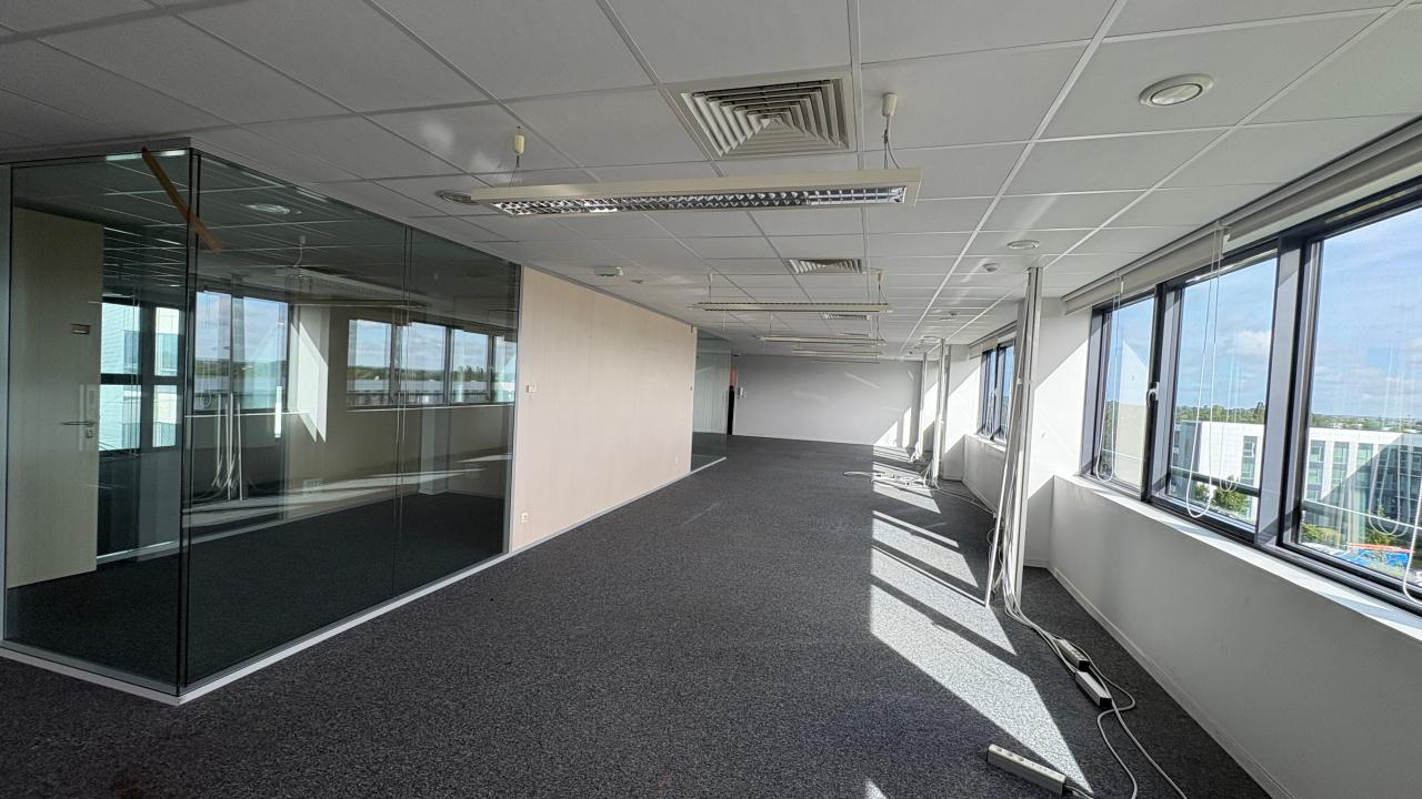 Bureau Tours 605m² Location Bureau Tours OLBUR2535280