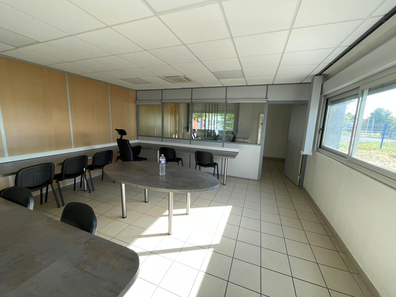 Location Bureau Parçay-Meslay OLBUR2533447