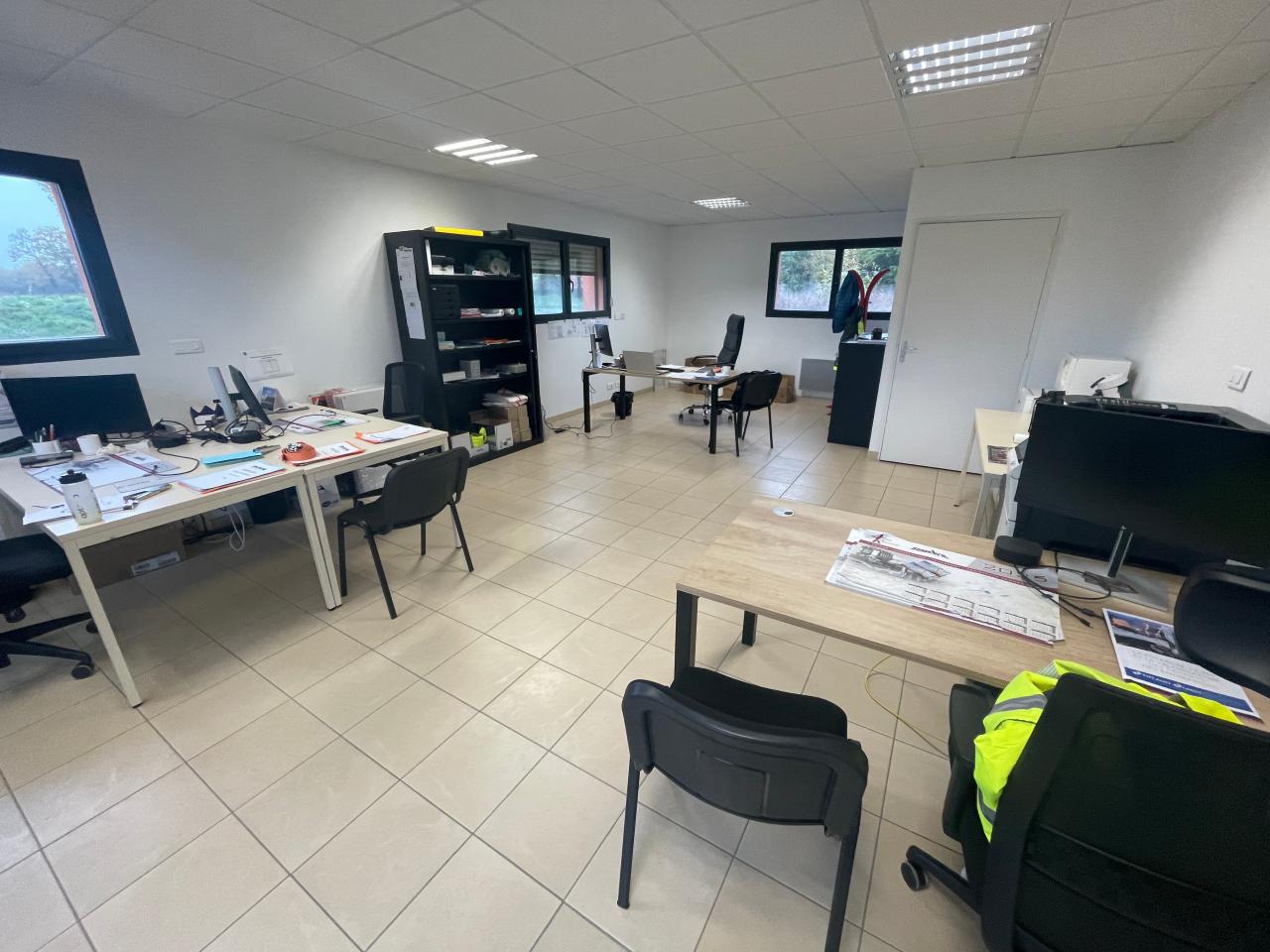 Location Local d'activité Noyal-Châtillon-sur-Seiche OLACT2536453