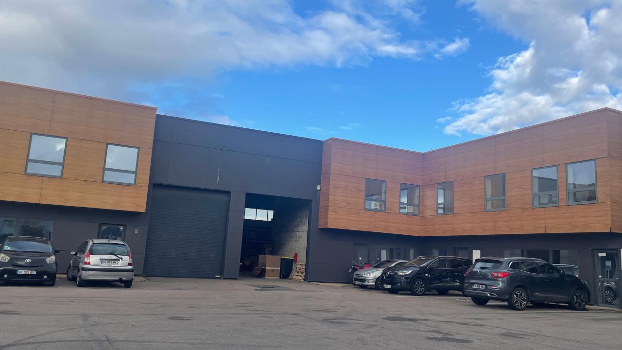 Vente Local d'activité Aubergenville OVACT2536876